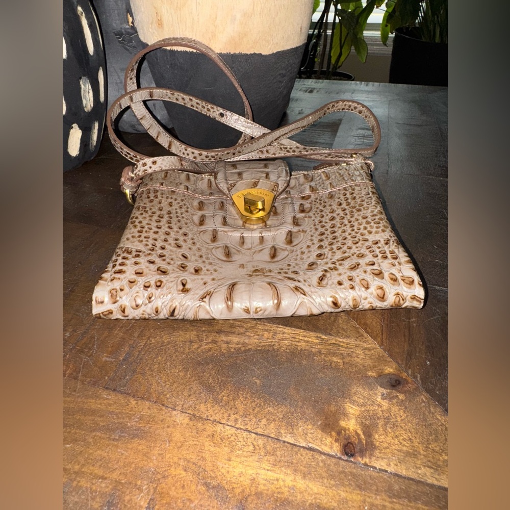 EUC Brahmin Mojito Latte Melbourne Crossbody bag with built in wallet - Picture 4 of 12